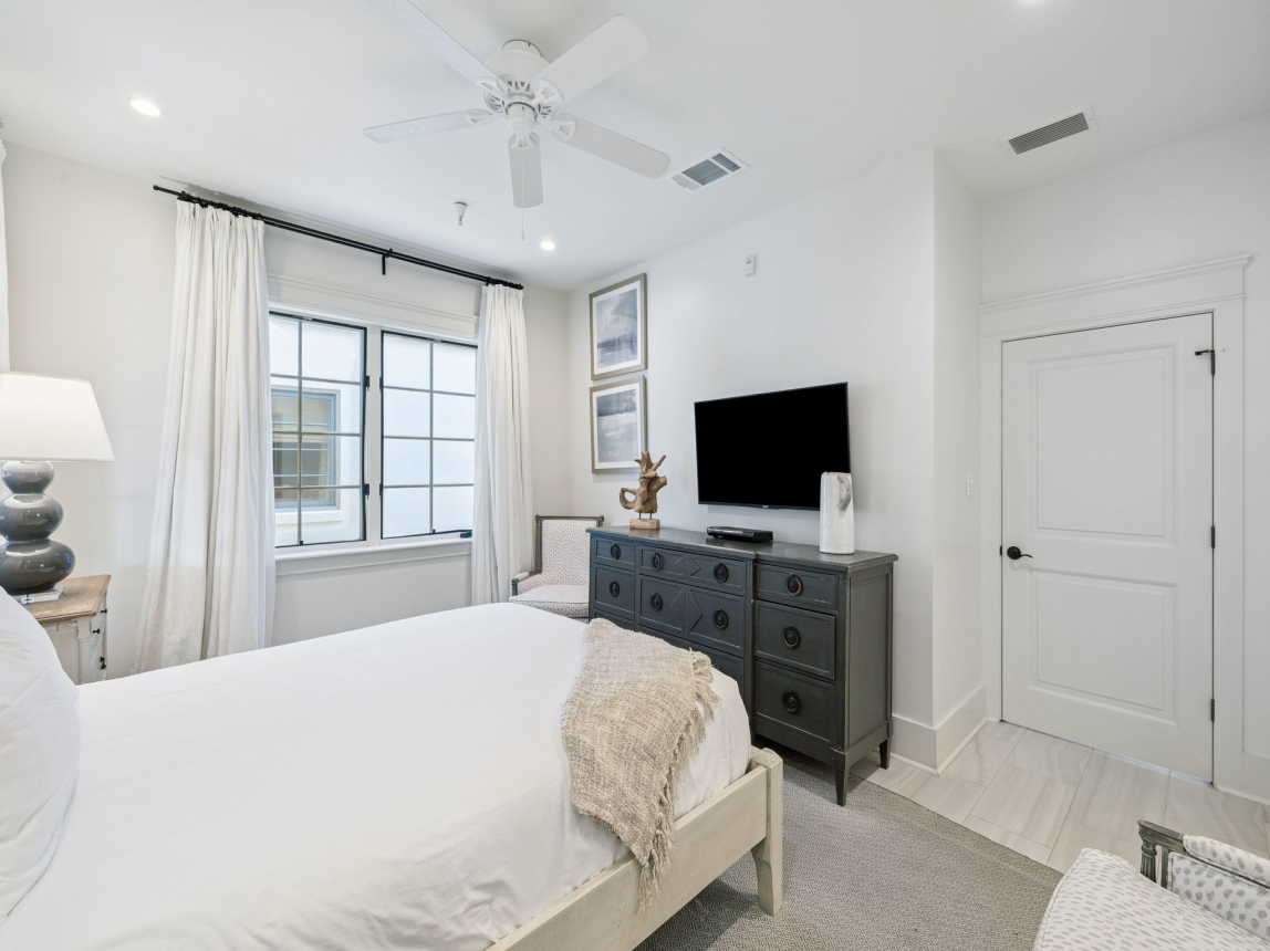 Primary King Suite - Equipped with a Flat-Screen TV