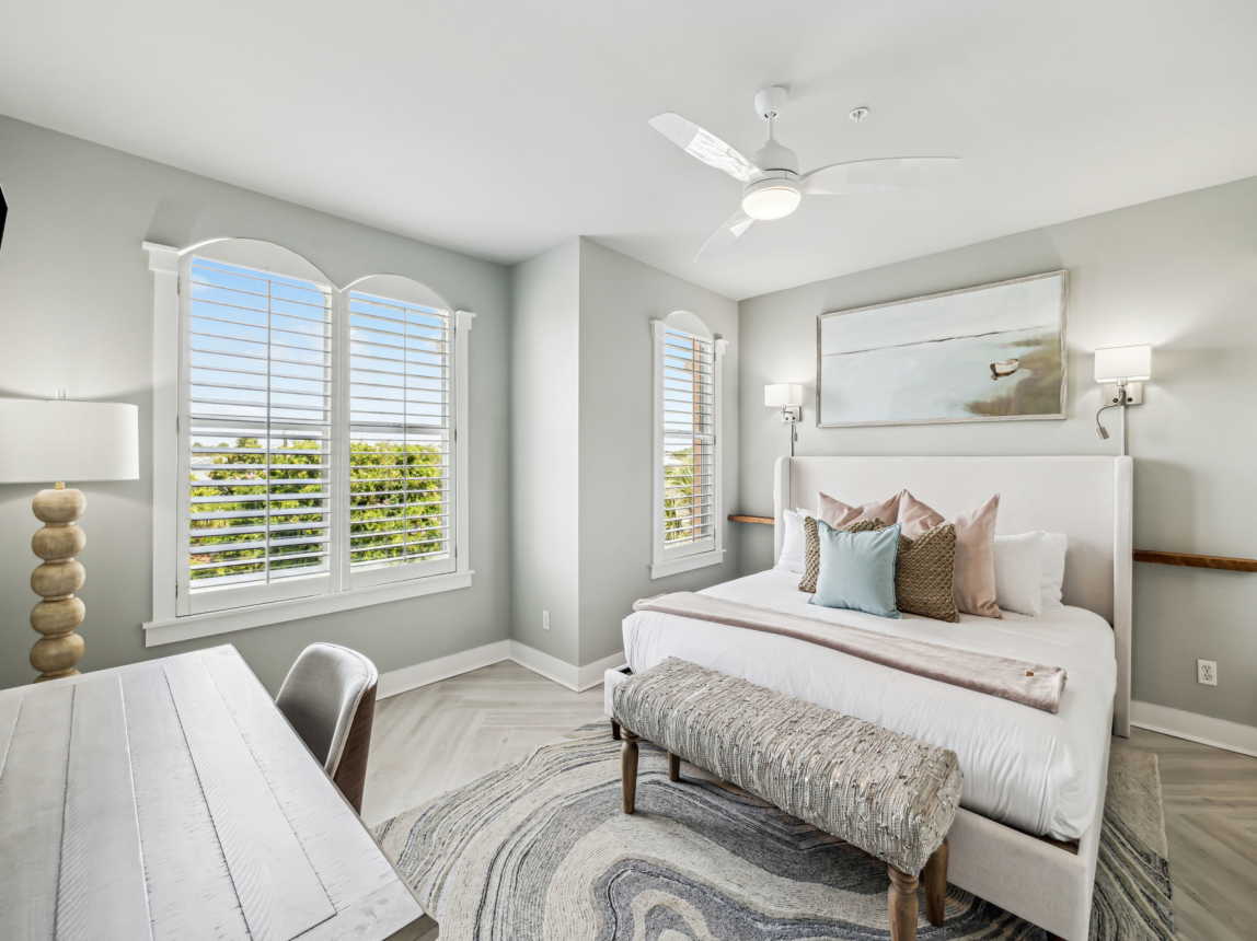 Guest Suite - Equipped with a King Bed