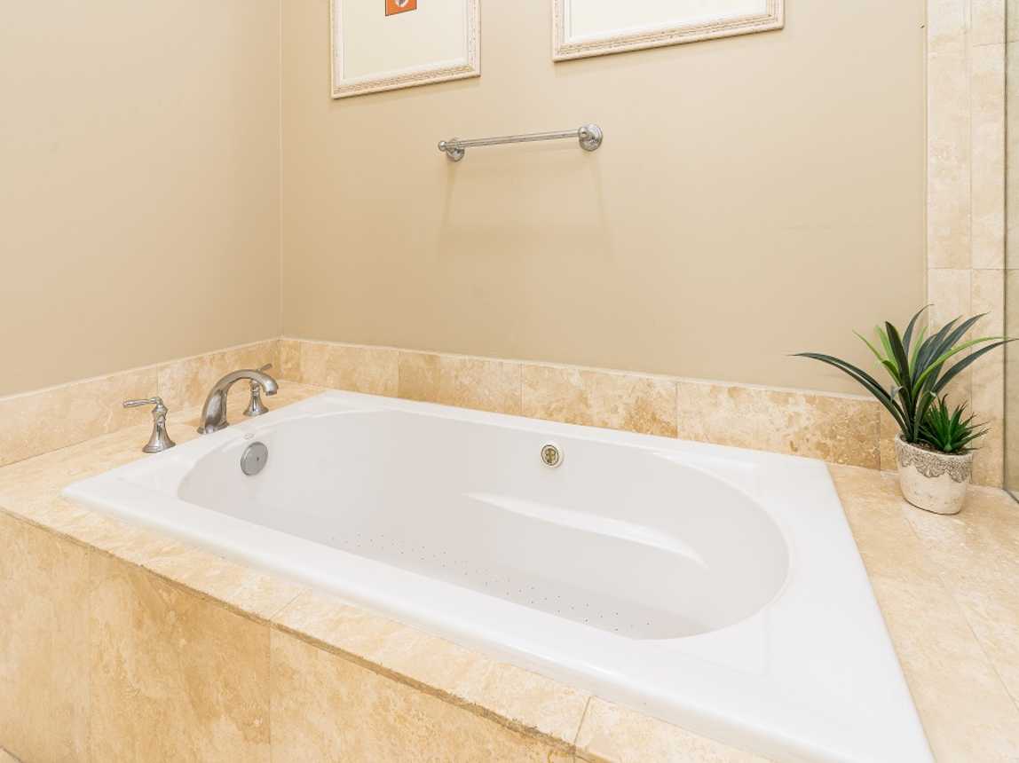 14 WH713 PBA TUB