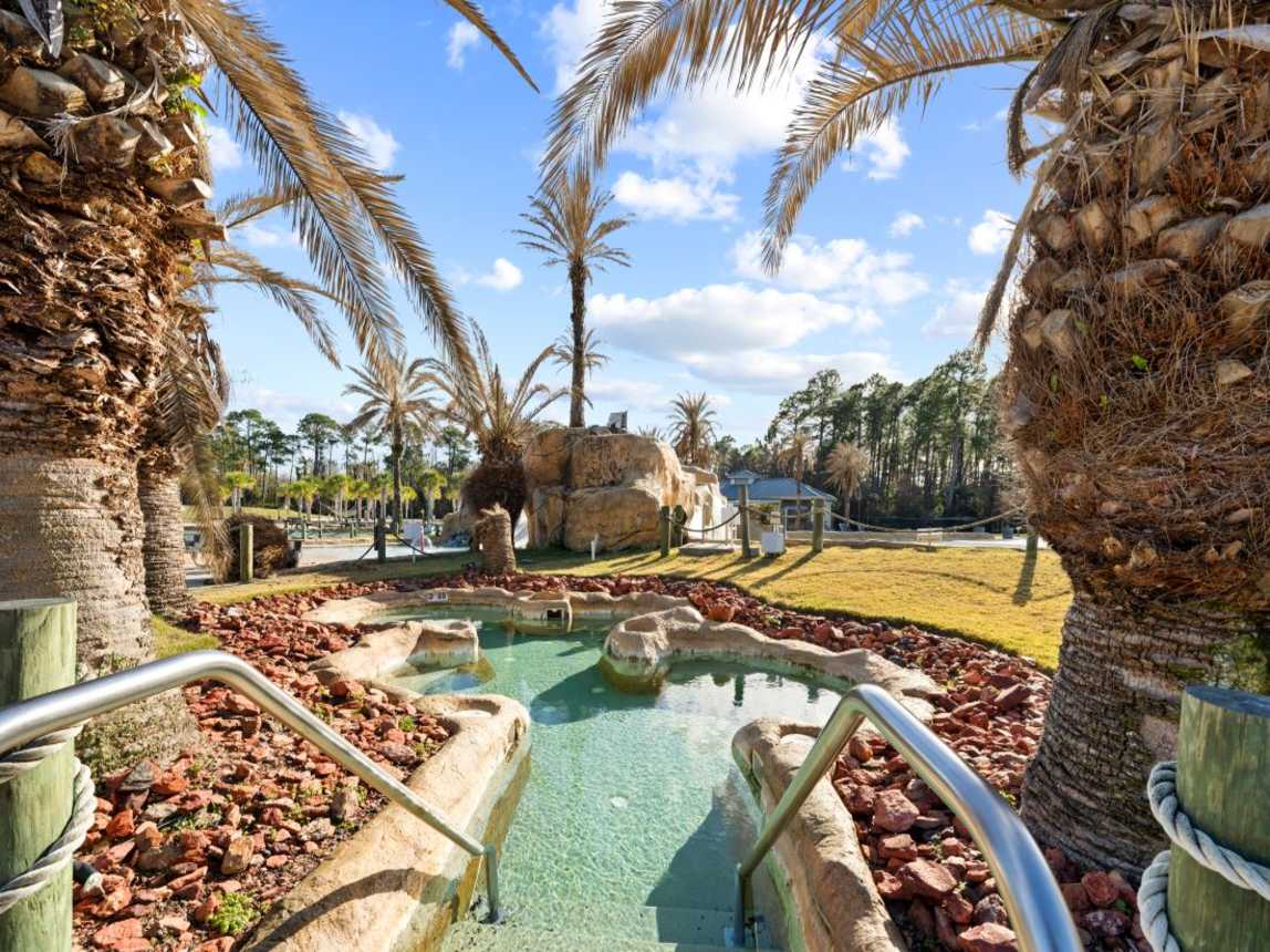 13 The Wharf Oasis Kiddie Pool