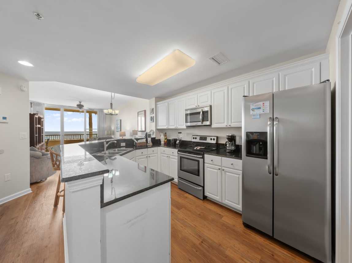 9 Beach Club 208C Kitchen