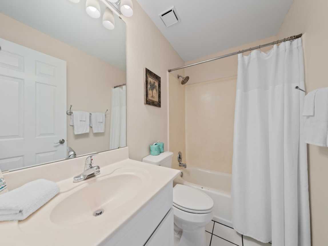 15 Beach Club 208C Primary Bathroom