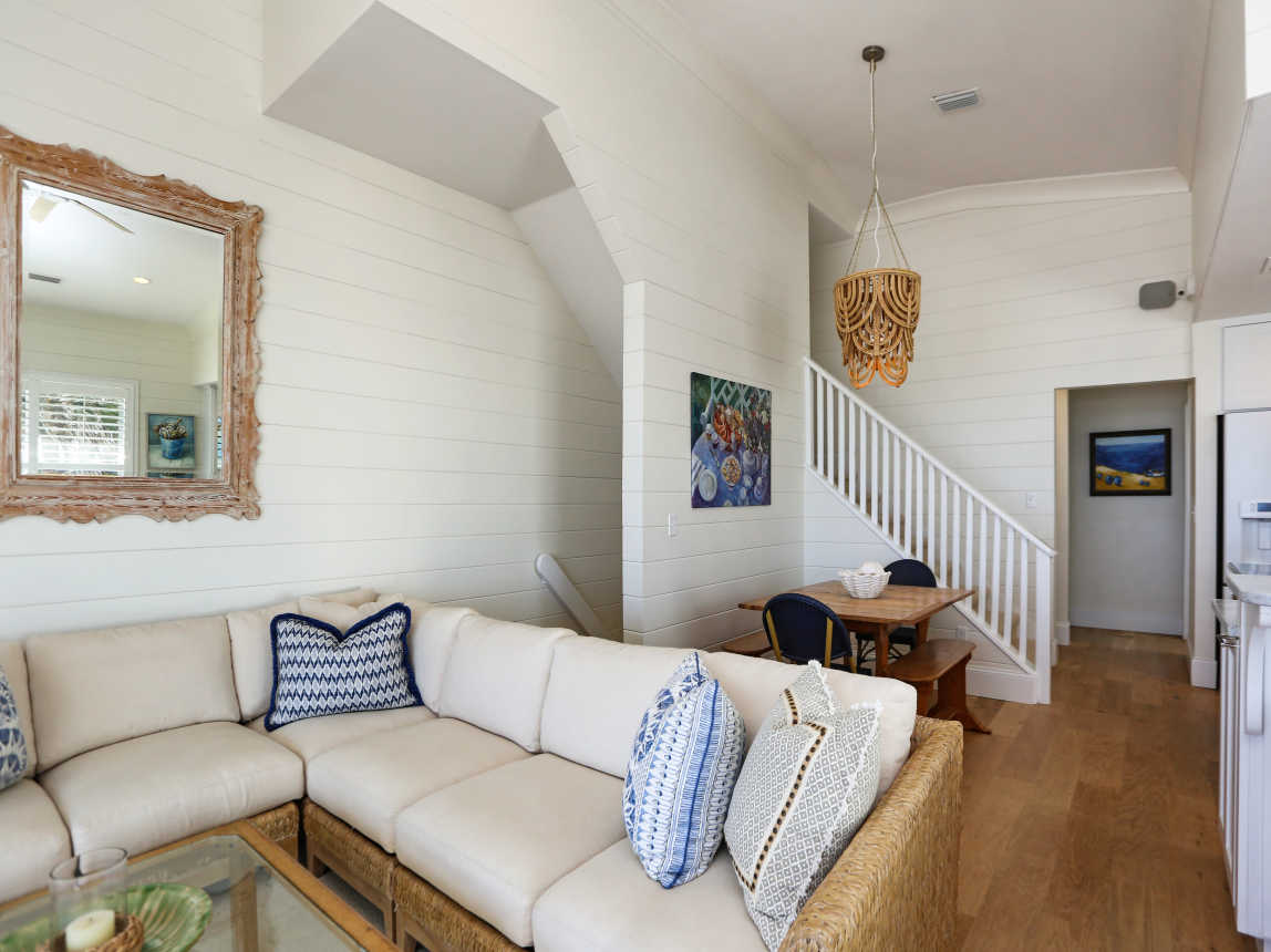 Southside Gulf Front Living Area & Dining