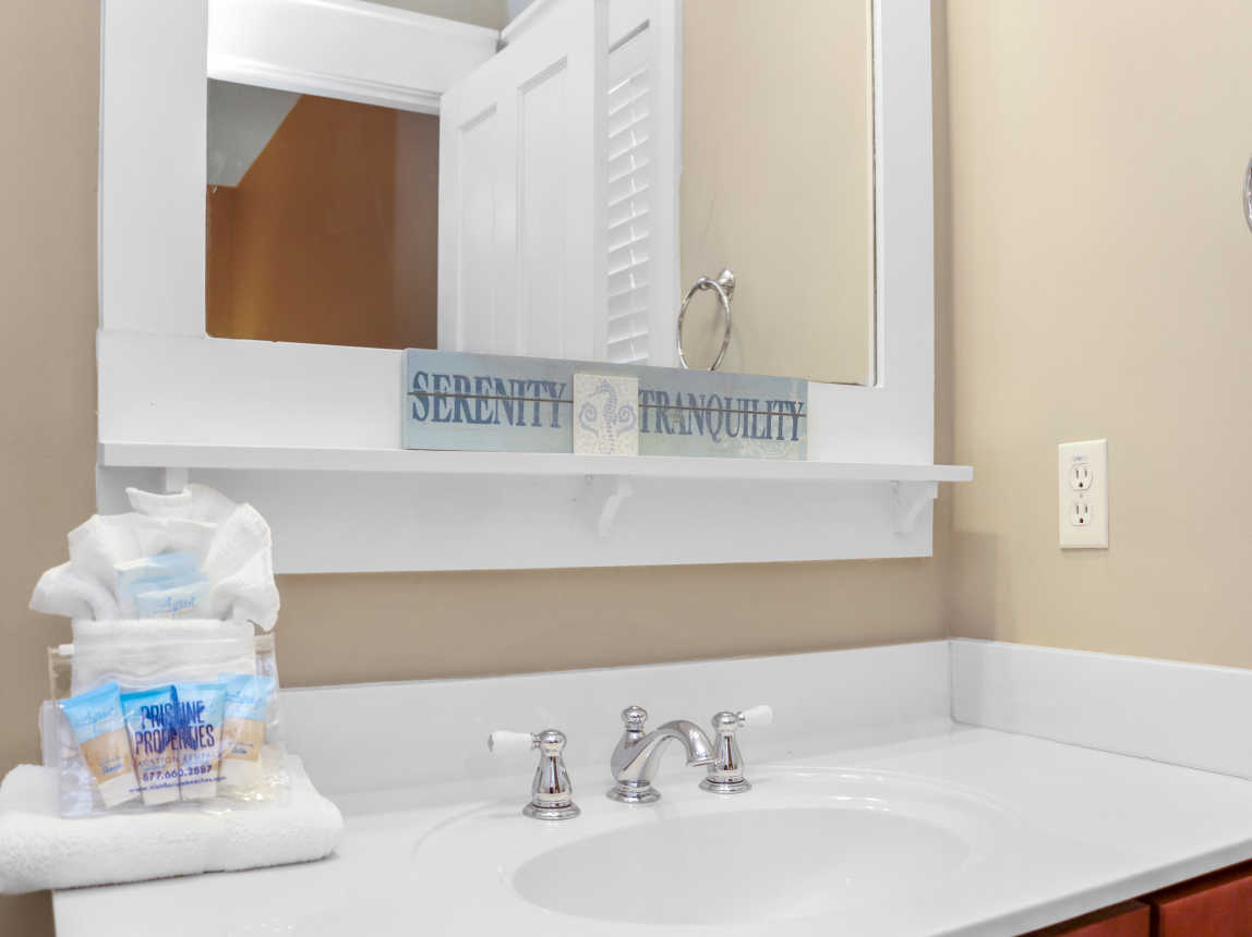 Bedroom 1 - Master Bathroom