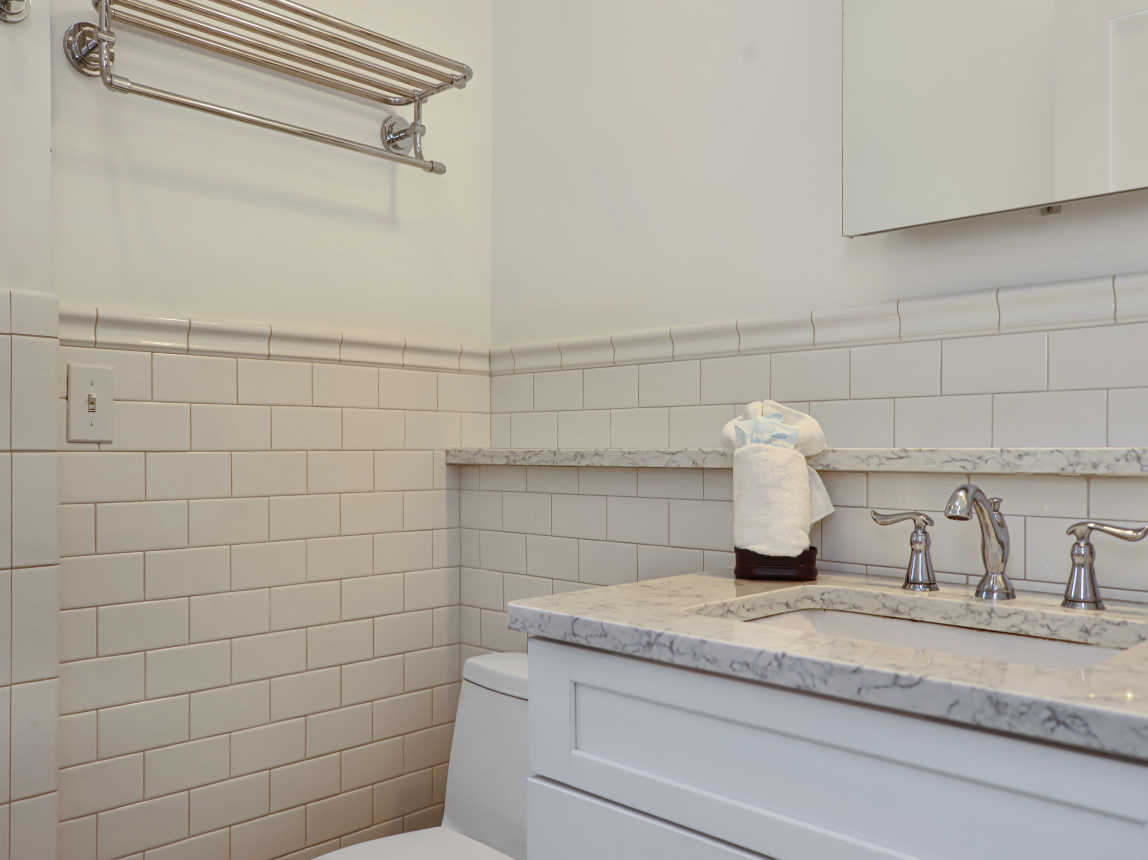 Bedroom 2 - Full Bathroom