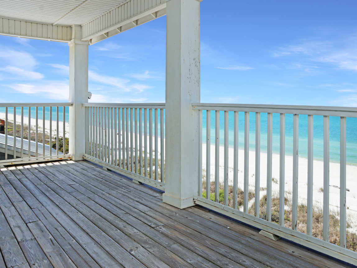 Top Floor Beachfront Deck