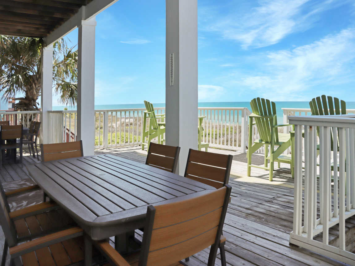 Outdoor Dining with a View