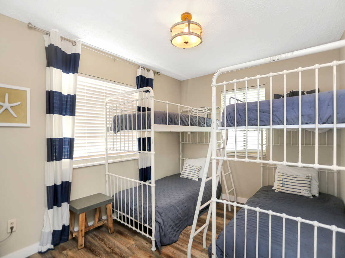 Bedroom 2 - Bunk Beds