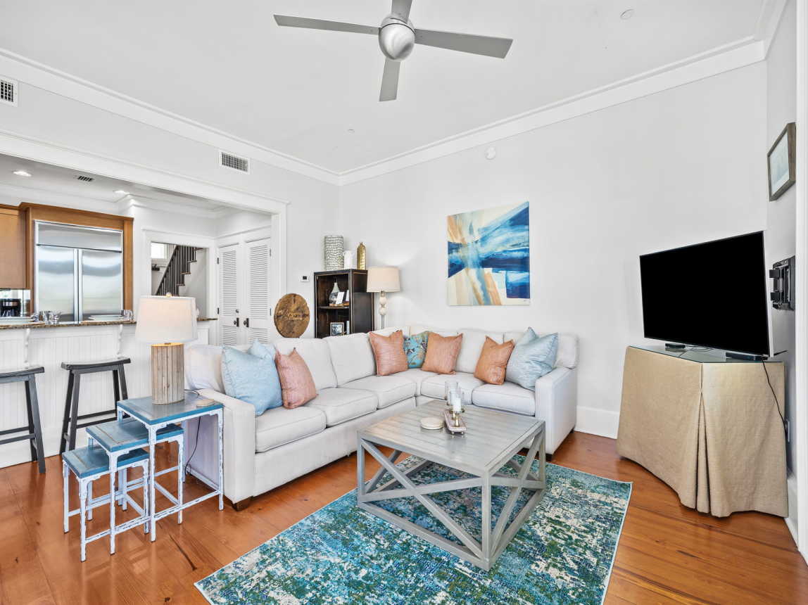 Cozy Main Living Area