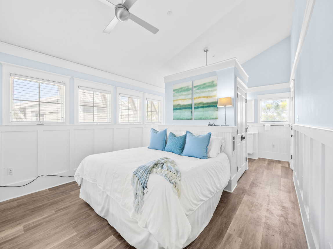 2nd Floor - Primary King Suite