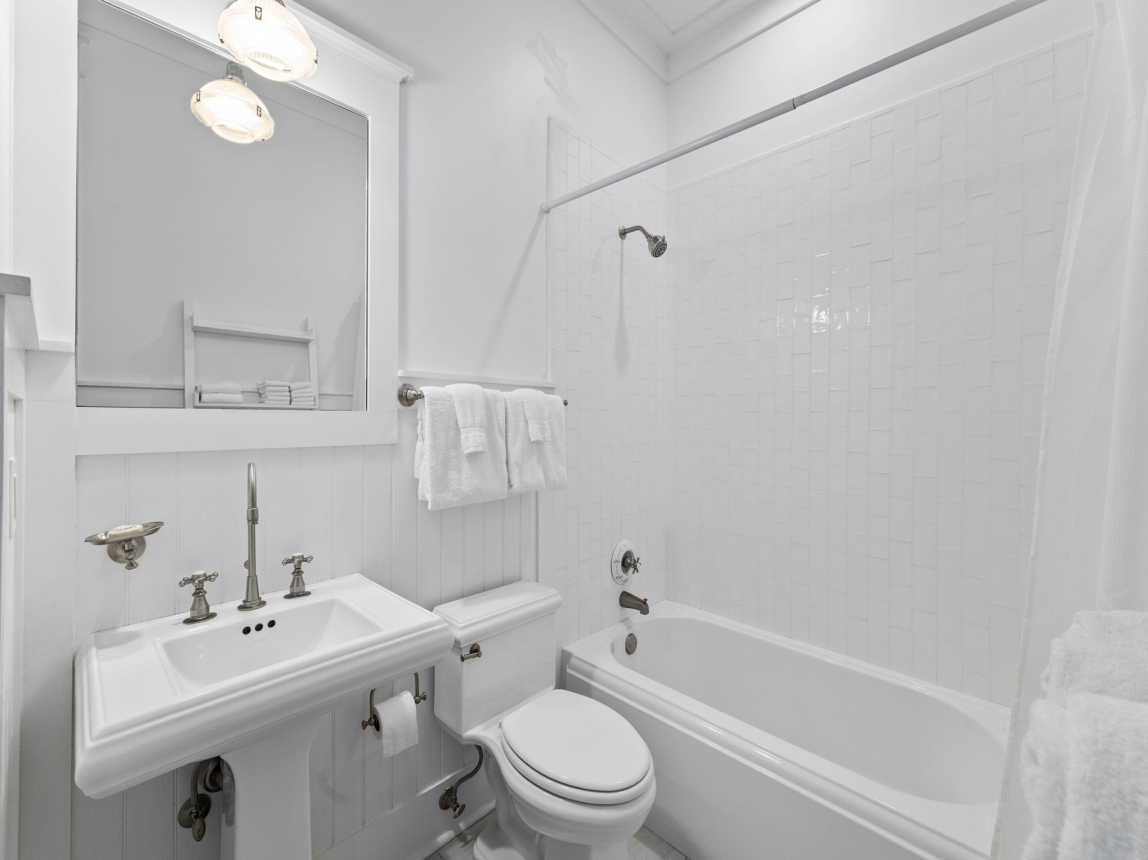 2nd Floor - Bunk Room En-Suite