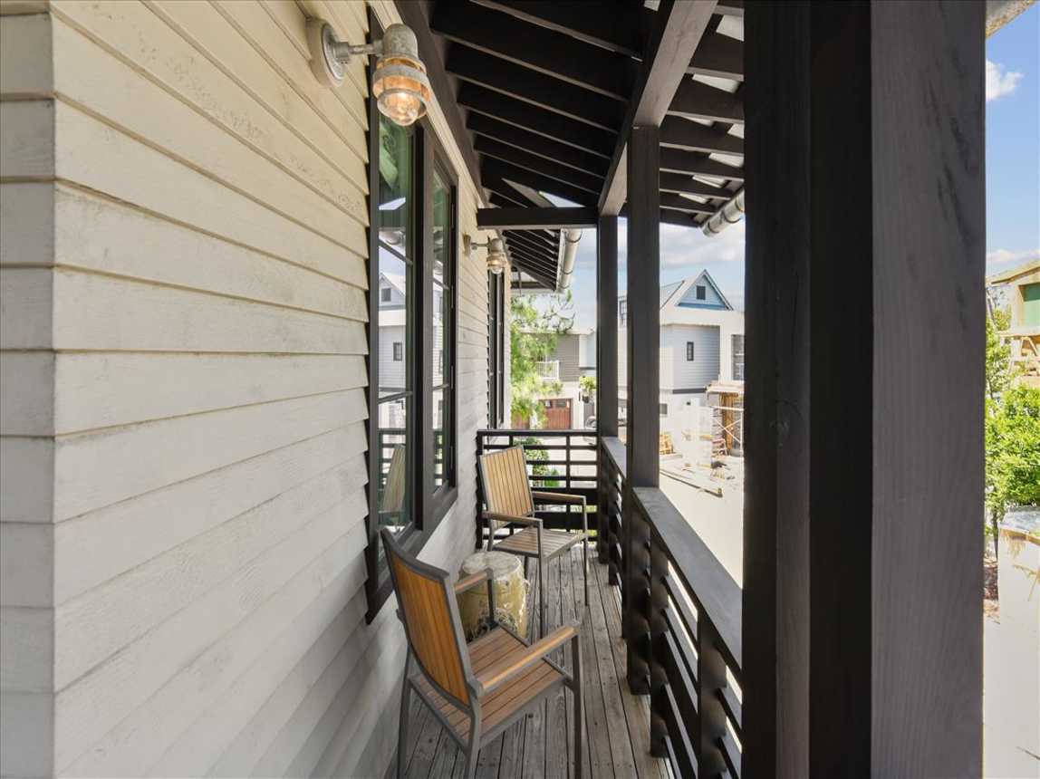 Carriage House Porch - Perfect for Morning Coffee!