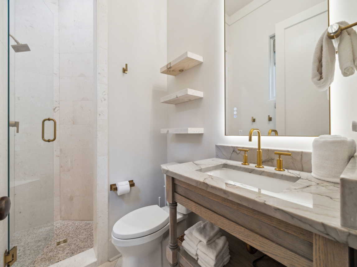 Bunk Room En-Suite - Single Vanity & Walk-In Shower