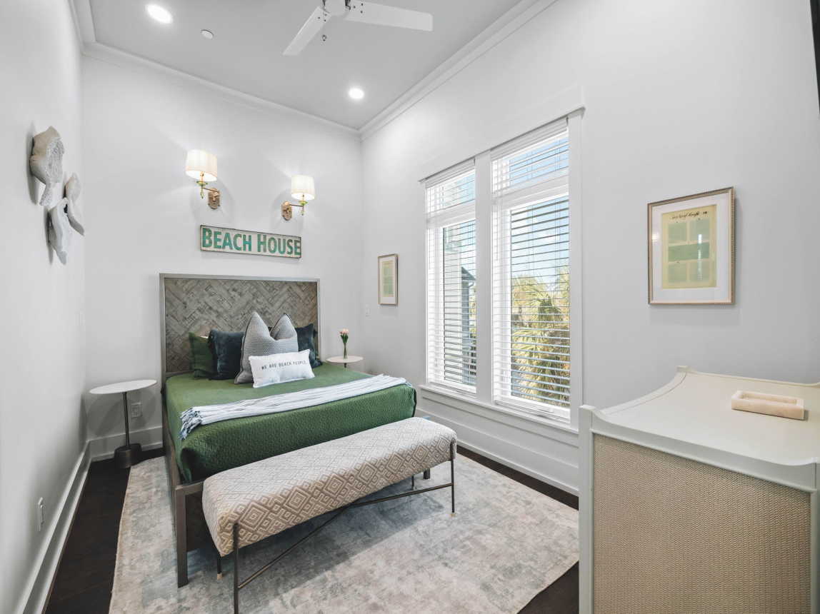 2nd Floor - Queen Guest Suite