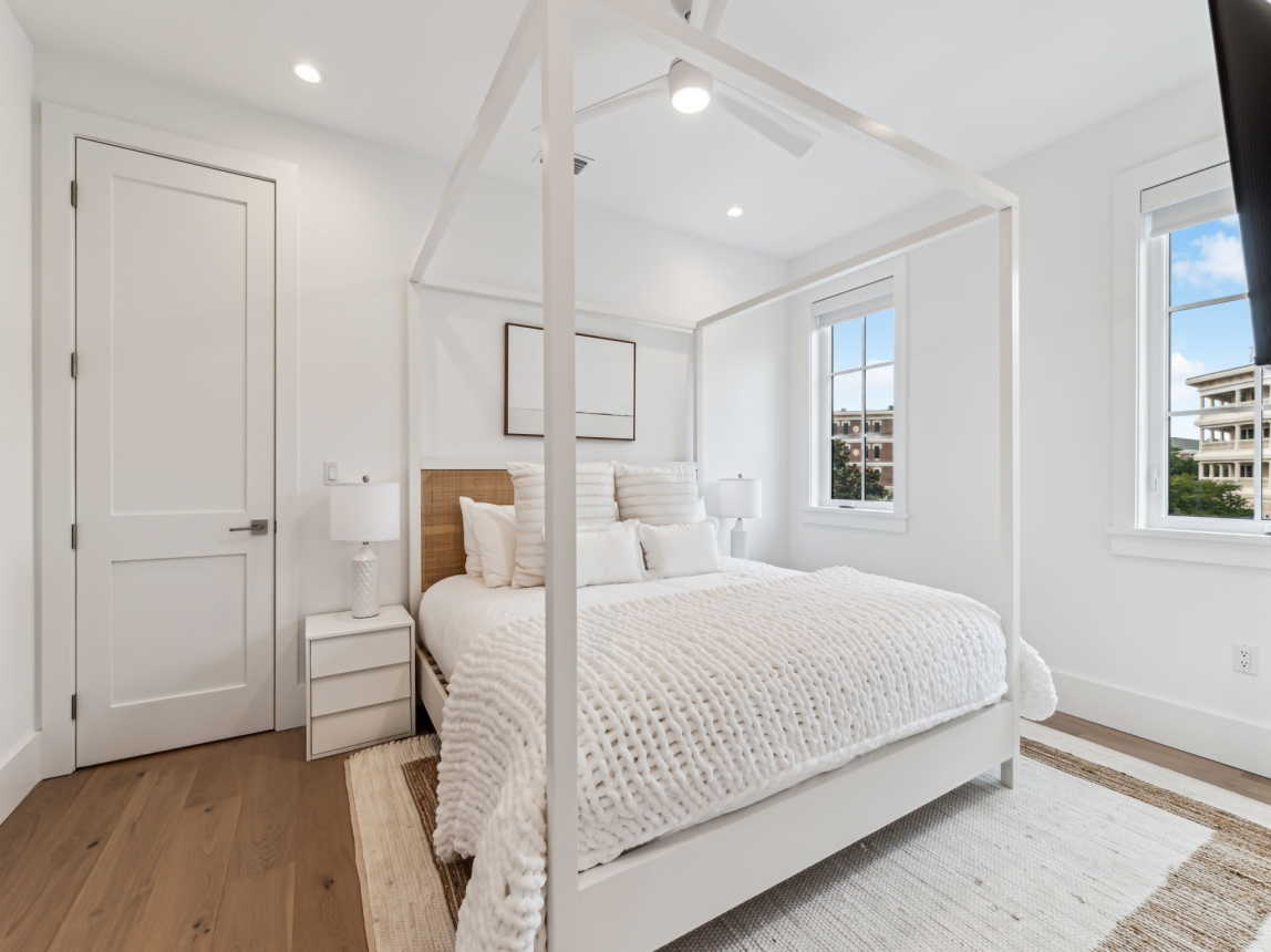 2nd Floor - King Guest Suite