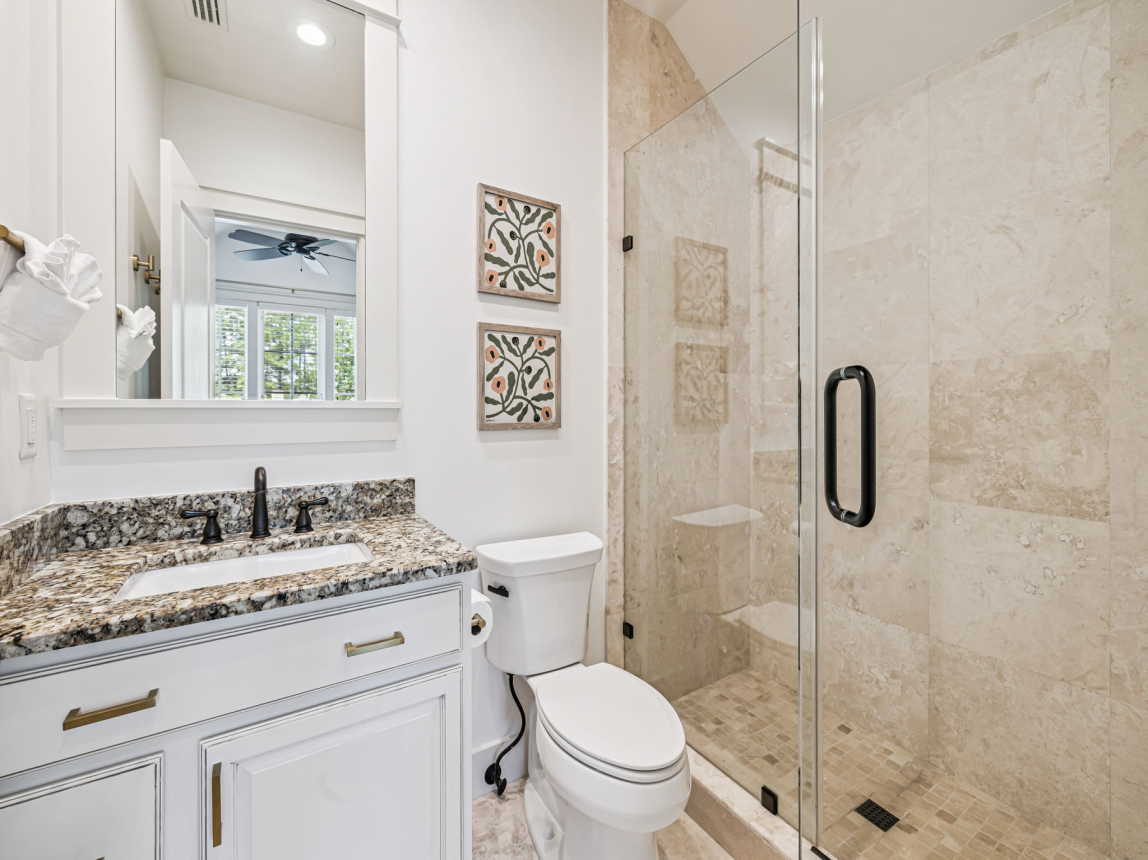 King Guest En-Suite - Single Vanity & Walk-In Shower