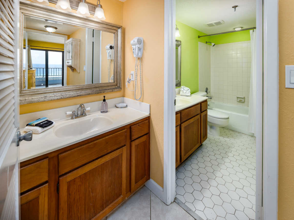 Master bathroom with seperate vanities