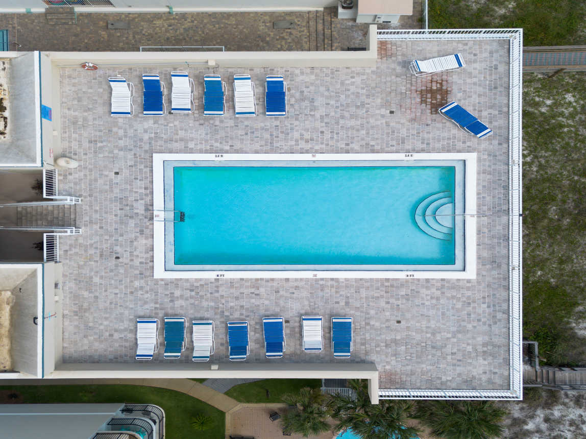 Roof top swimming pool