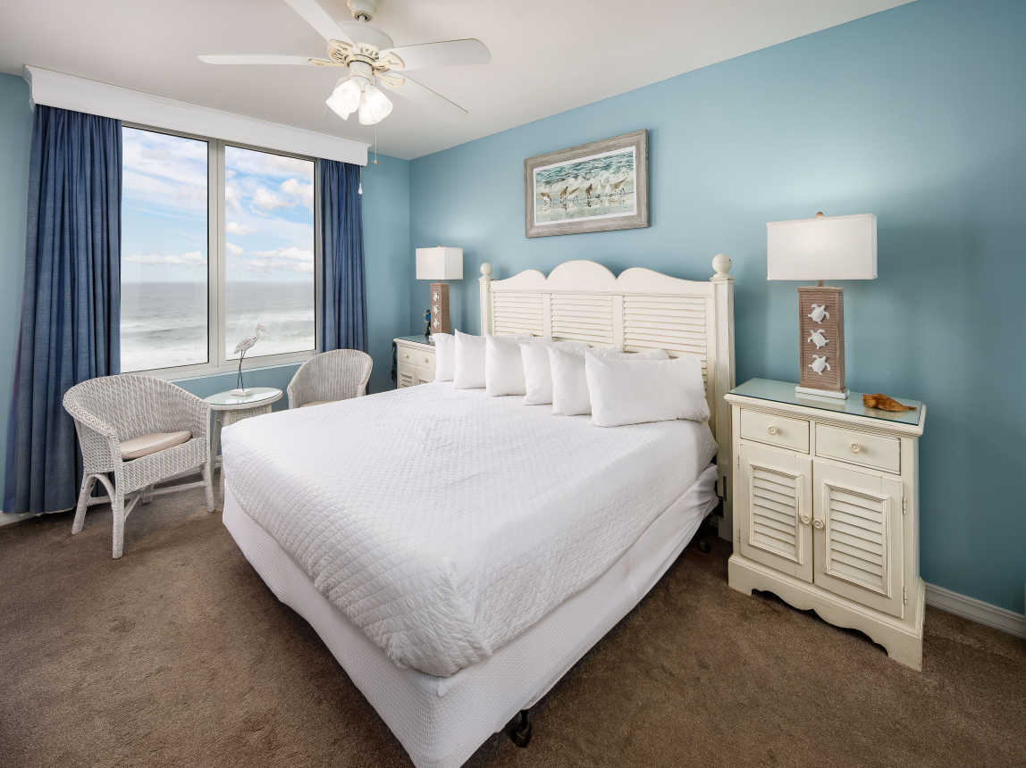 Master bedroom with king size bed