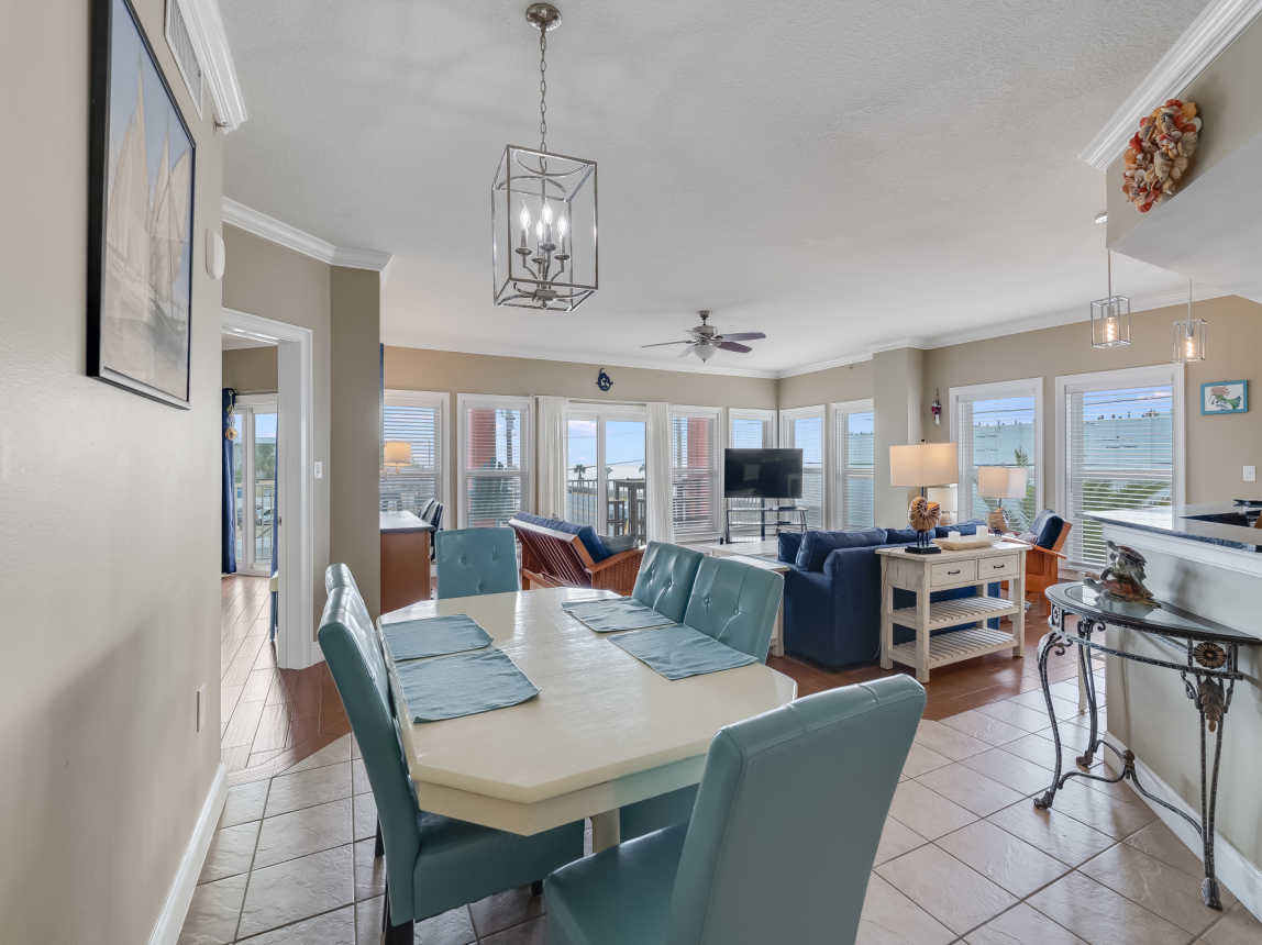 Elegant Coastal Dining