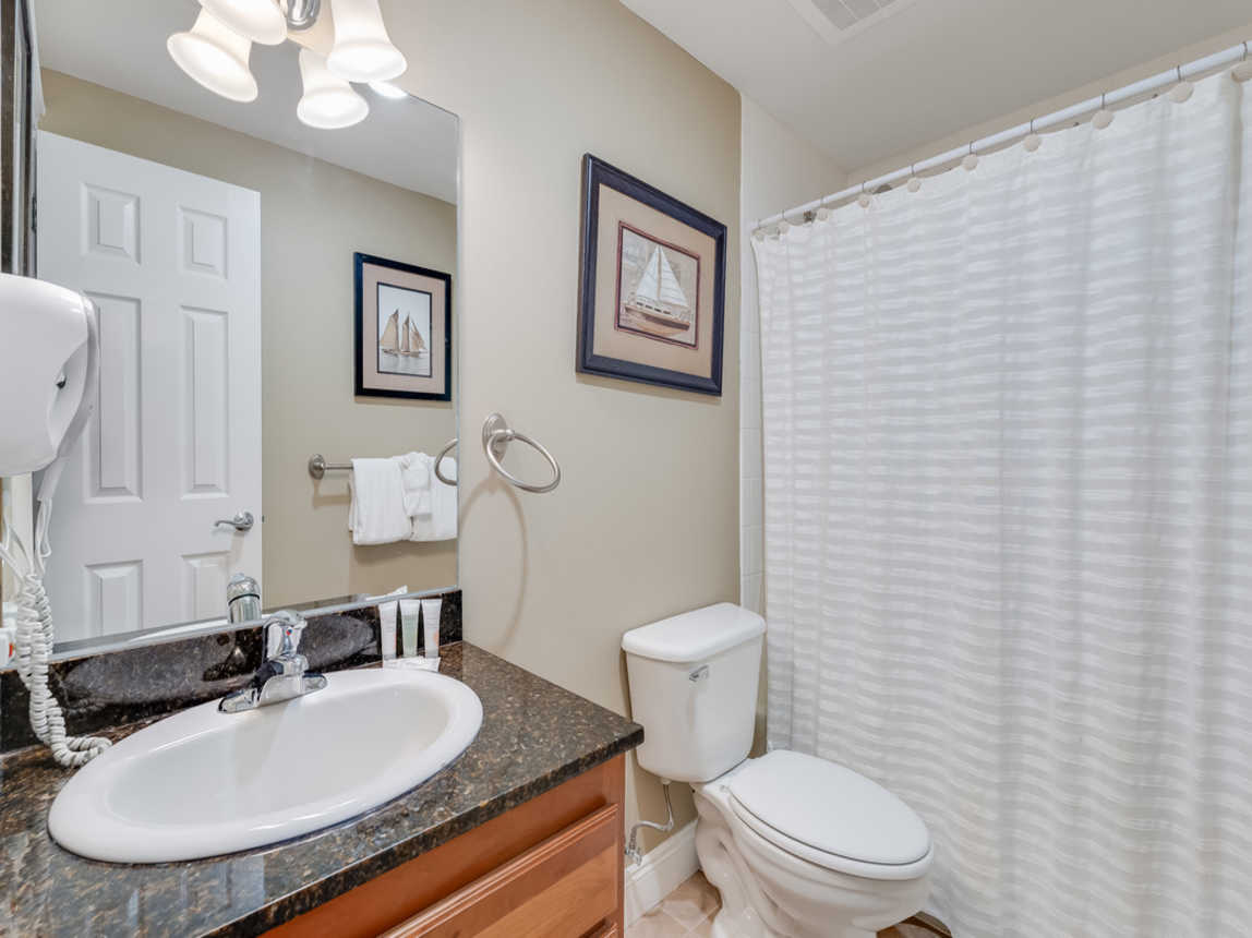 Spa-Like Bath Retreat