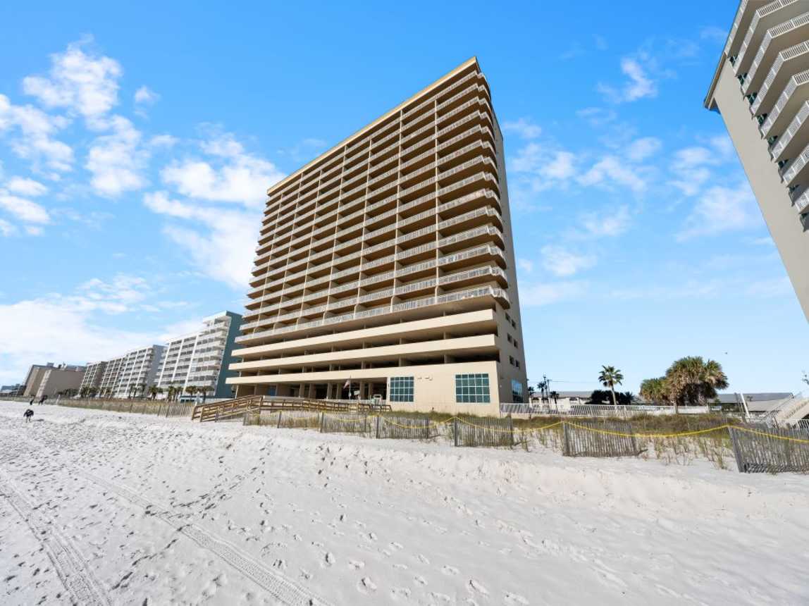 1 CSW Exterior Beachside