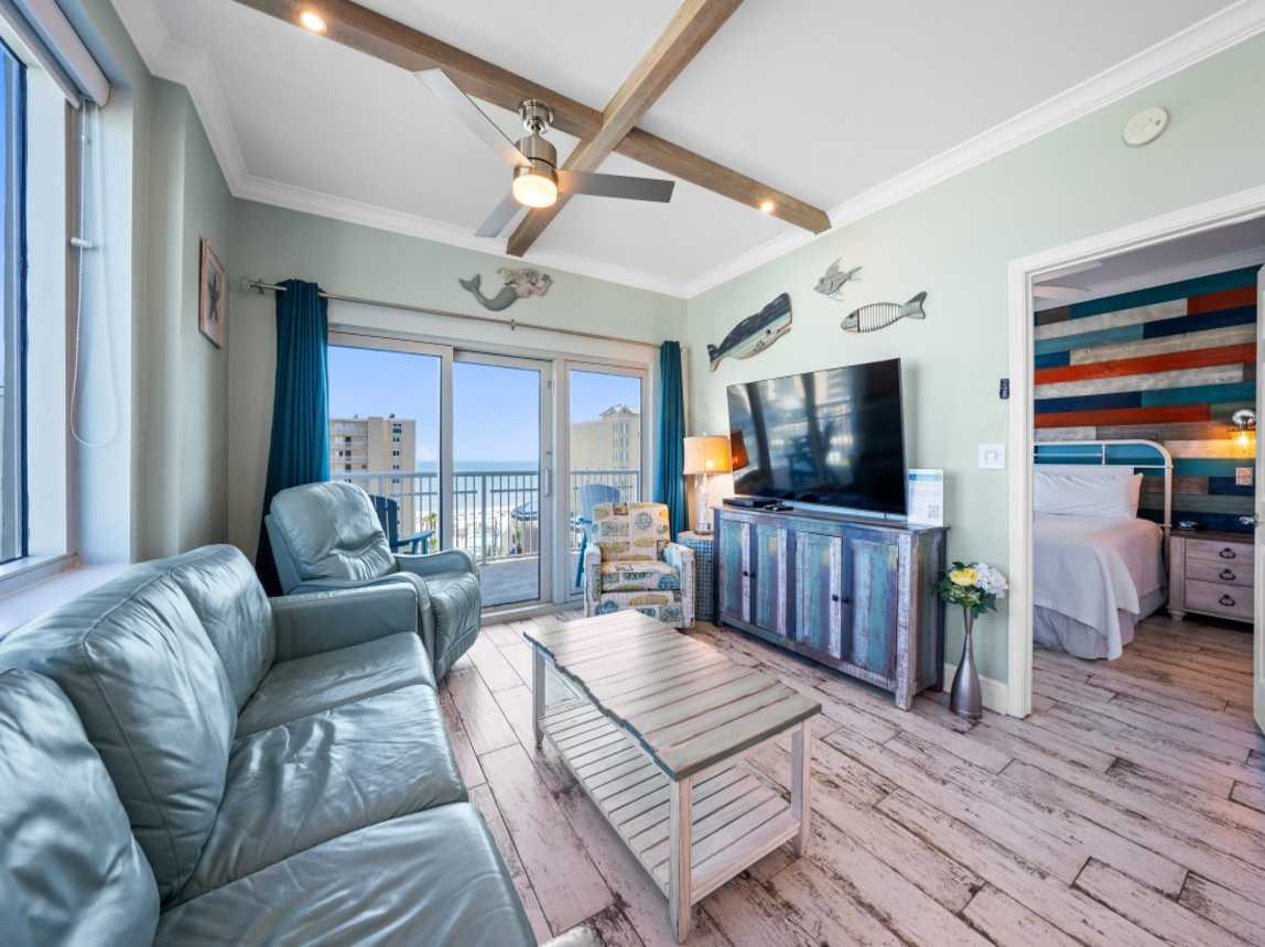 2 Crystal Tower 601 Living Room