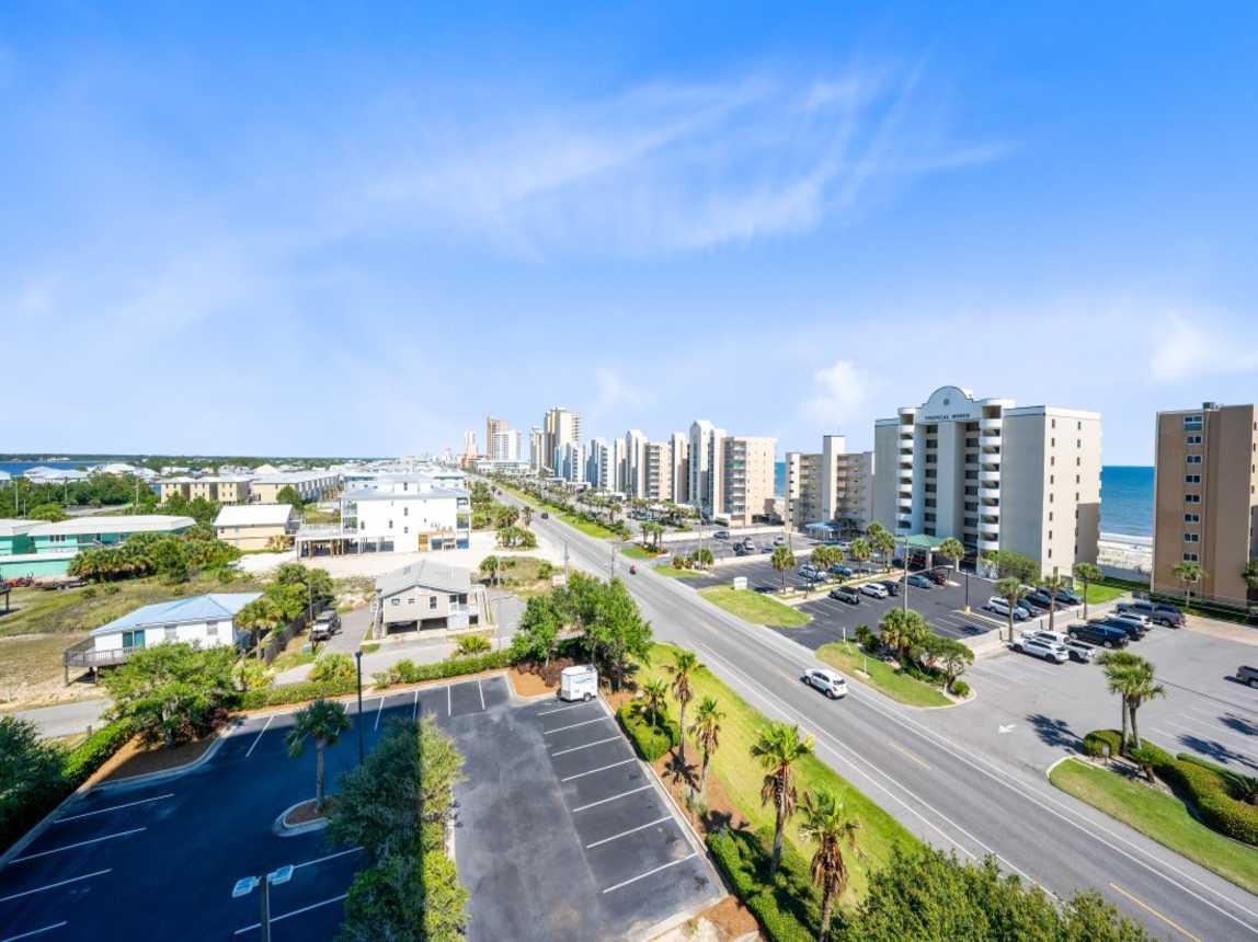 25 Crystal Tower 601 View