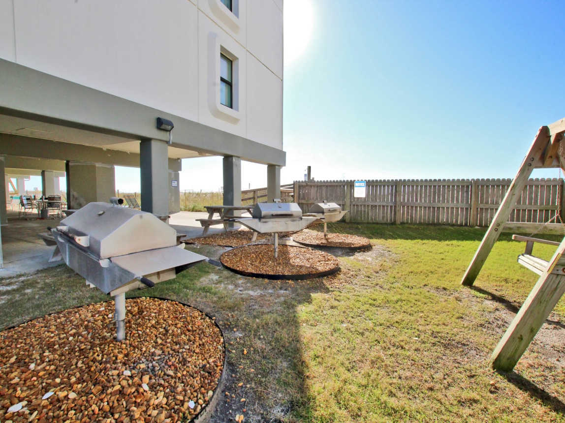 4 - Grilling Area (2)