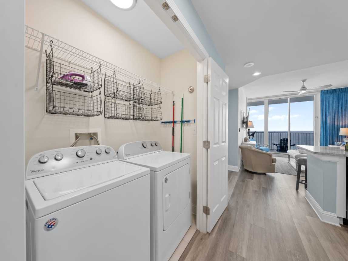 17 Lighthouse 1709 Laundry