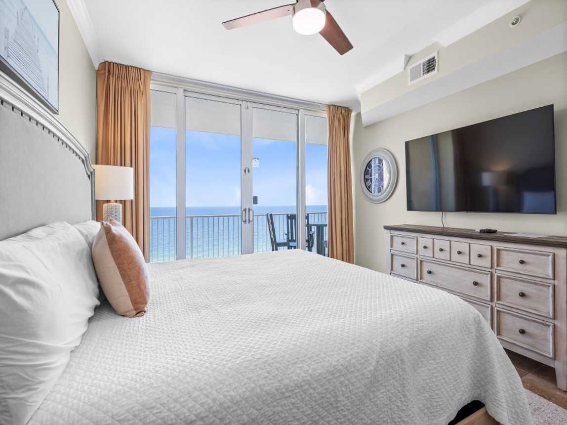 15 San Carlos 1205 Primary Bedroom