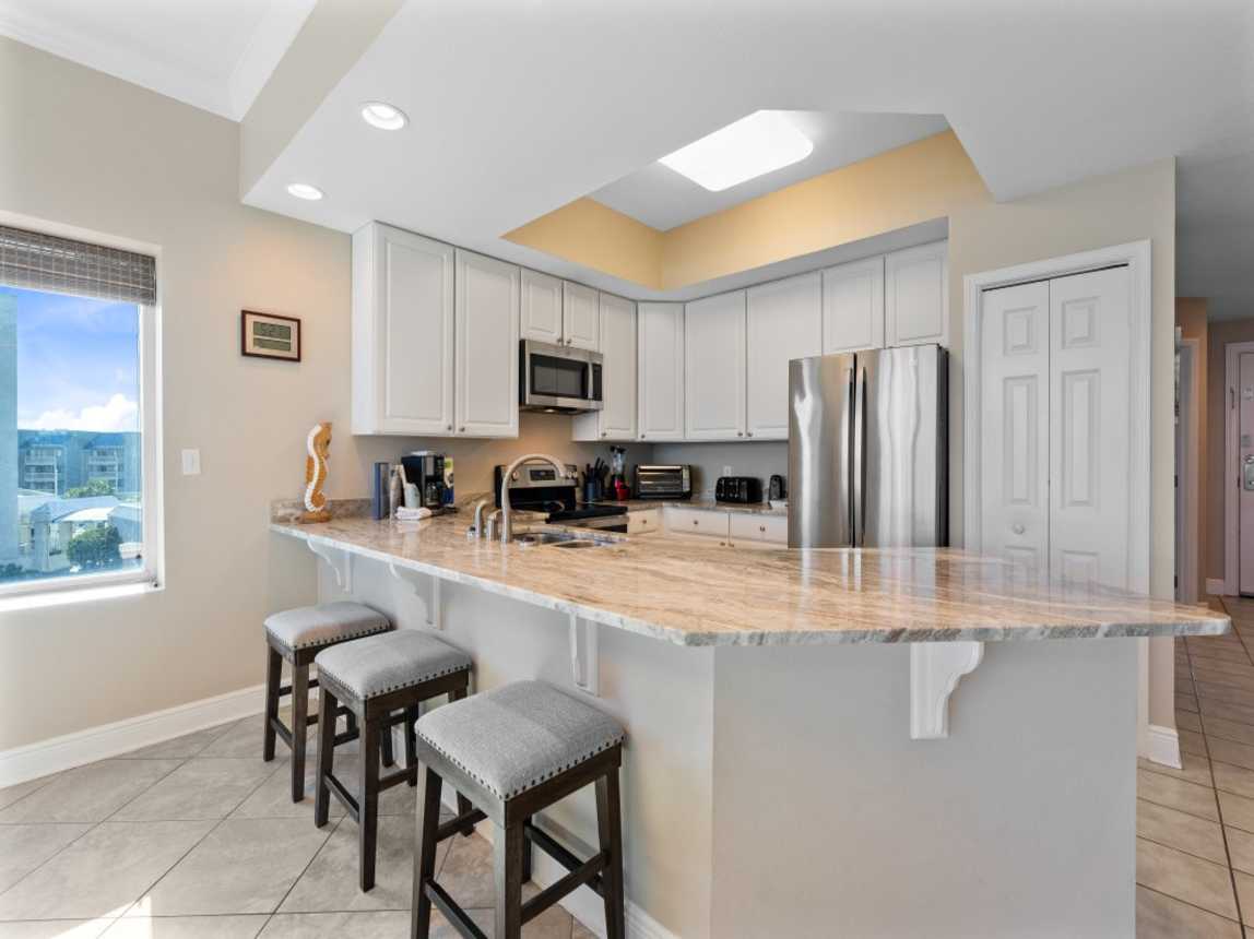 9 San Carlos 309 Dining Area