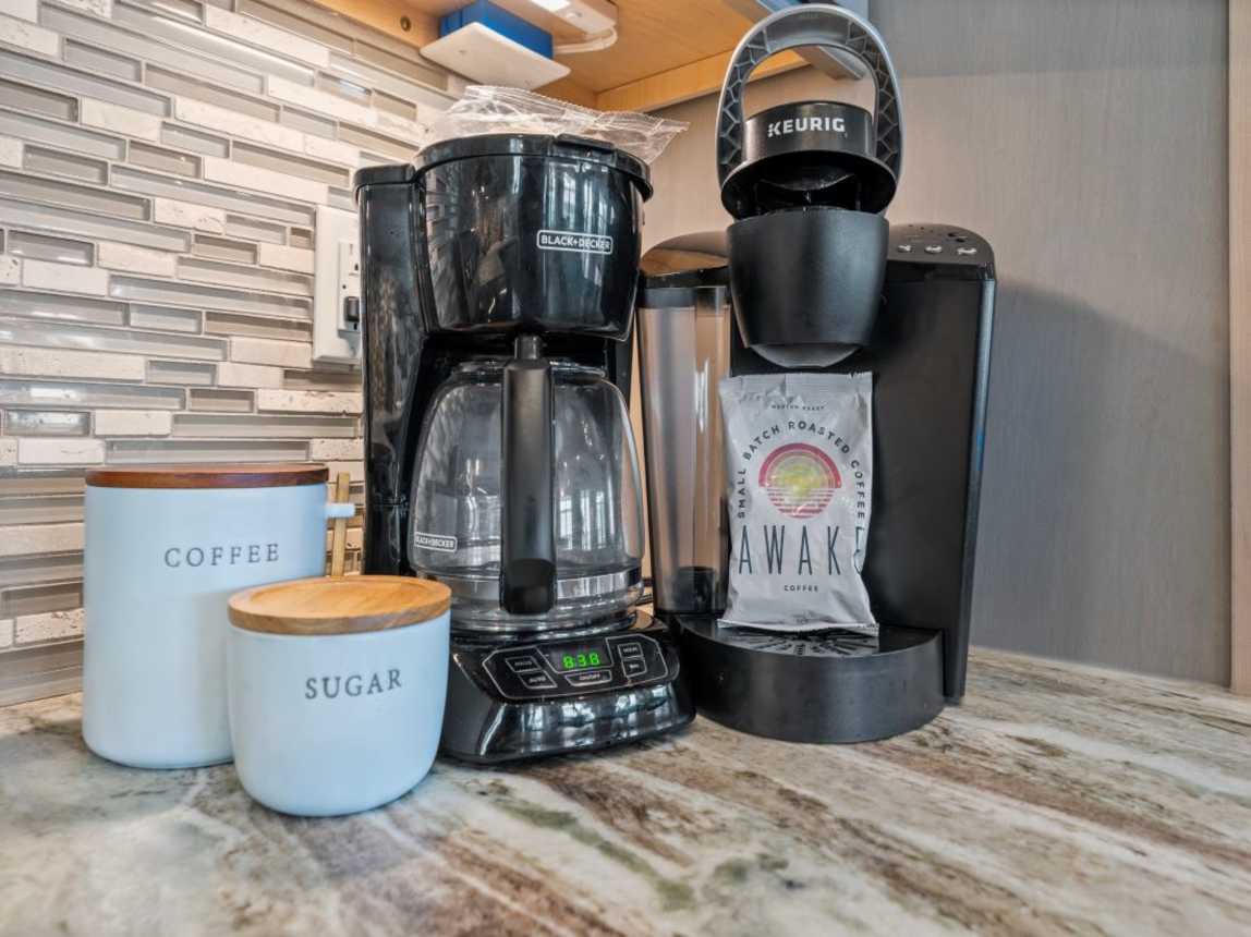 13 His & Hers Kitchen