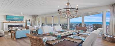 Elegant Dining With a View