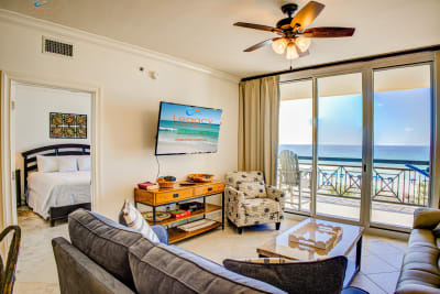 Fabulous Azure Beachfront w/ Great Amenities Including 