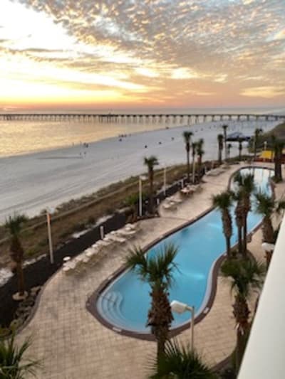 Calypso 401 West