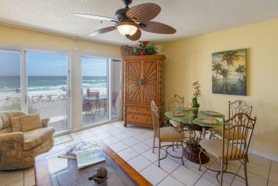 Crystal Sands Beachfront First Floor 