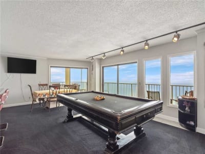 Summit Penthouse 3BR 3BA Sleeps 16