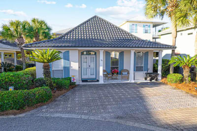 Private Beach Sleeps 8 3bd/2bth Nhood Pool