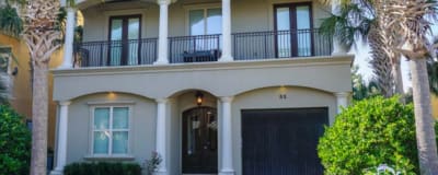 Welcome to Suzie Q by the Sea