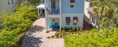 Welcome to Seas and Greetings