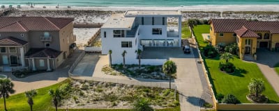 The White House of Holiday Isle - Gulf Front Luxury Pet-Friendly Vacation Rental Beach House with Private Pool, Elevator, and Personal Beach Access in Destin, Florida - Five Star Properties Destin/30A