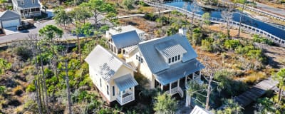 Moon & Stars Front Exterior