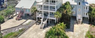 Welcome to Moonstruck! Incredible Gulf Front home w/ multiple decks