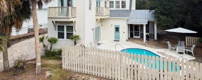 Welcome to 'Downward Dog' in Seacrest West!