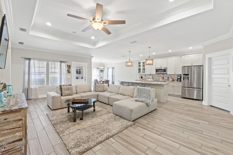 Pet Friendly Beach House - The Beach Getaway