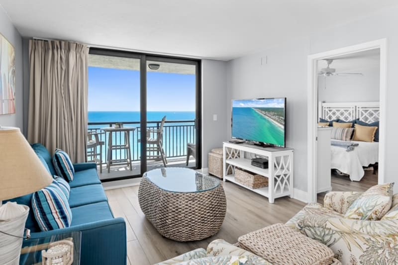 BEACH FRONT condo in picturesque Destin