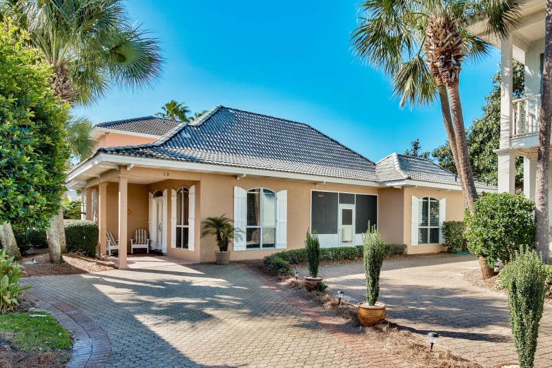 Real Sandy - Emerald Shores Destin FL