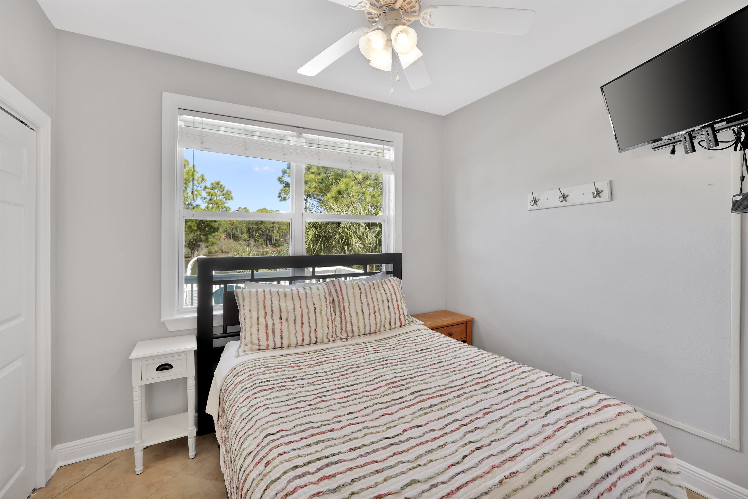 This bedroom now has a King Bed - stay tuned for updated photos!