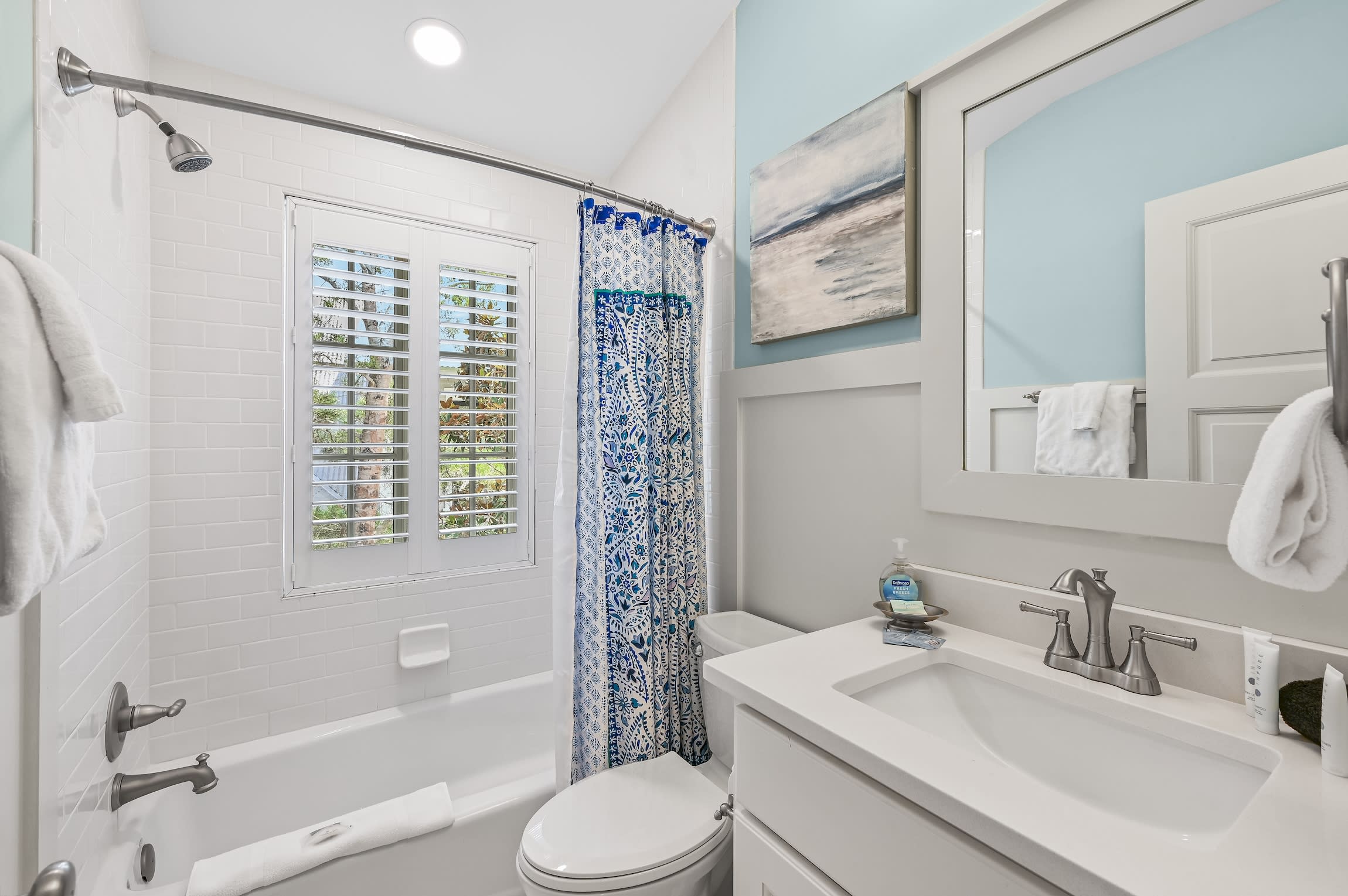 Upstairs Ensuite for Second Master Bedroom